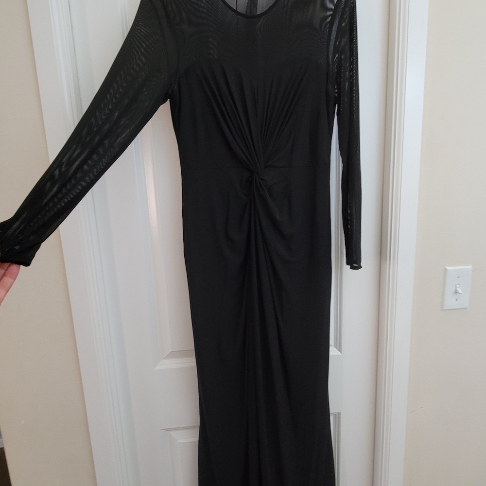 Stunning Evening Gown Size 12 - Picture 2 of 2
